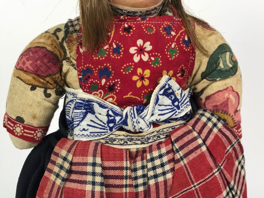 Vintage Marken Doll [Photo 5]