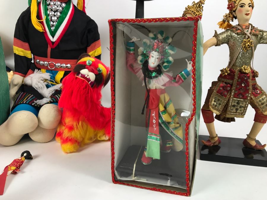 Collection Of Vintage International Dolls - See All Photos [Photo 5]