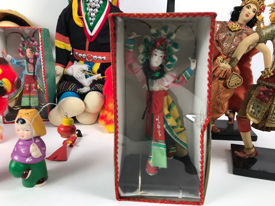 Collection Of Vintage International Dolls - See All Photos [Photo 10]