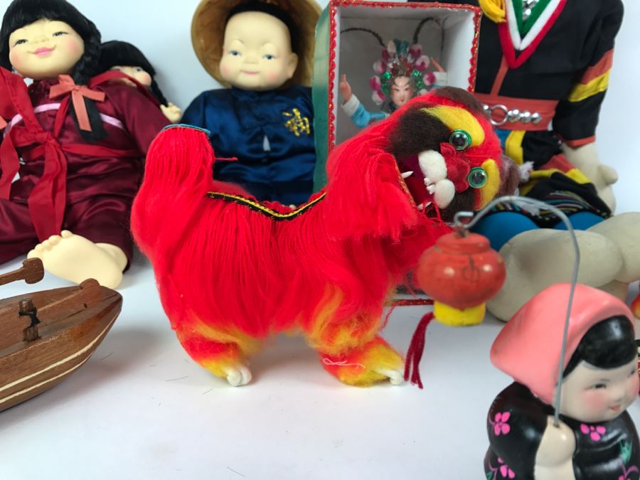 Collection Of Vintage International Dolls - See All Photos [Photo 3]