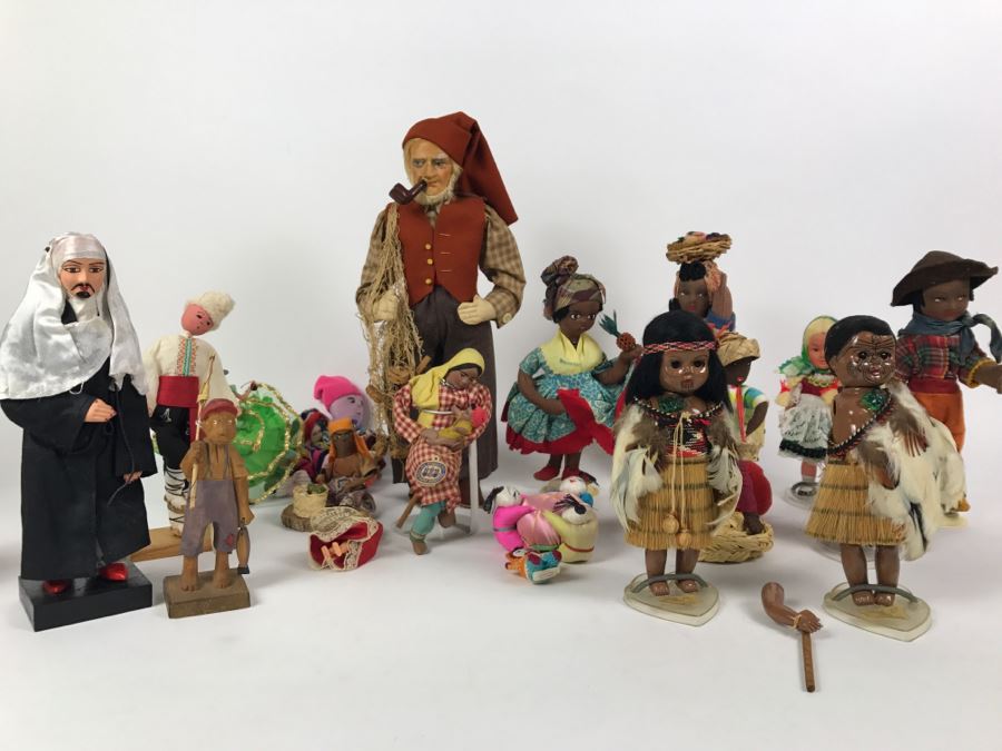 Collection Of Vintage International Dolls - See All Photos [Photo 1]