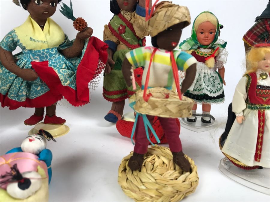 Collection Of Vintage International Dolls - See All Photos [Photo 24]