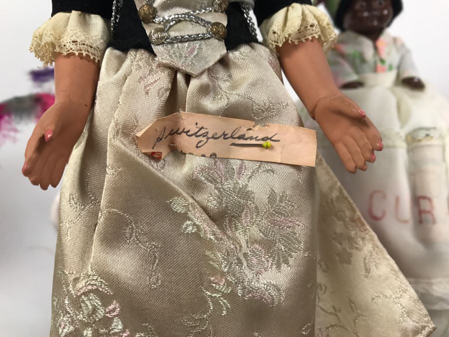 Collection Of Vintage International Dolls - See All Photos [Photo 30]