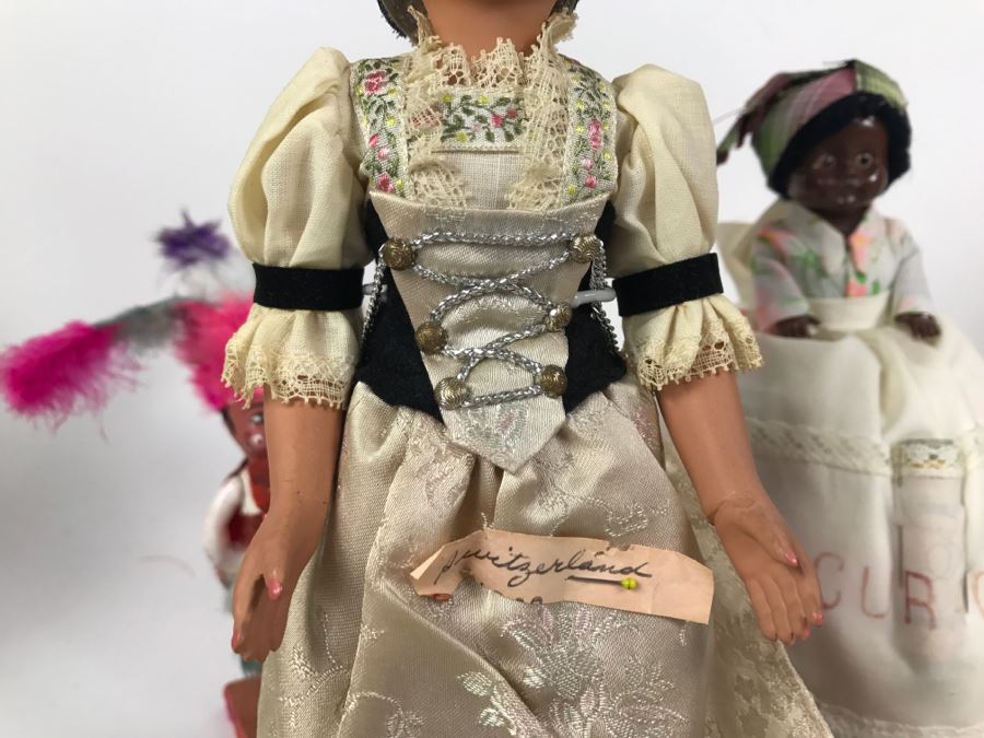 Collection Of Vintage International Dolls - See All Photos [Photo 29]
