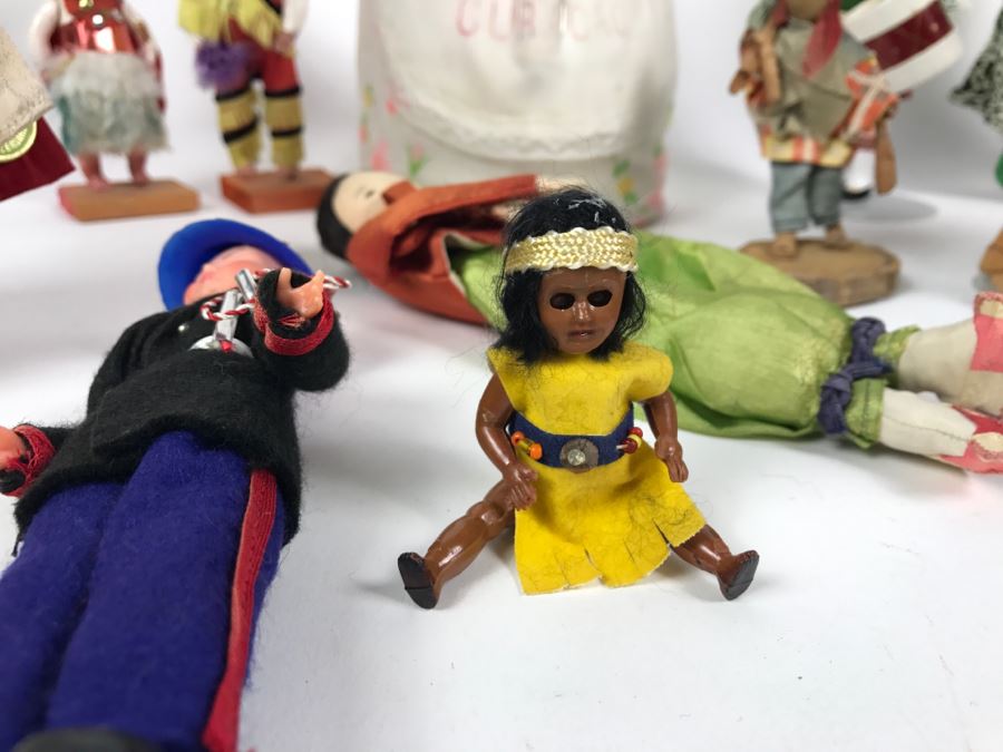 Collection Of Vintage International Dolls - See All Photos [Photo 3]