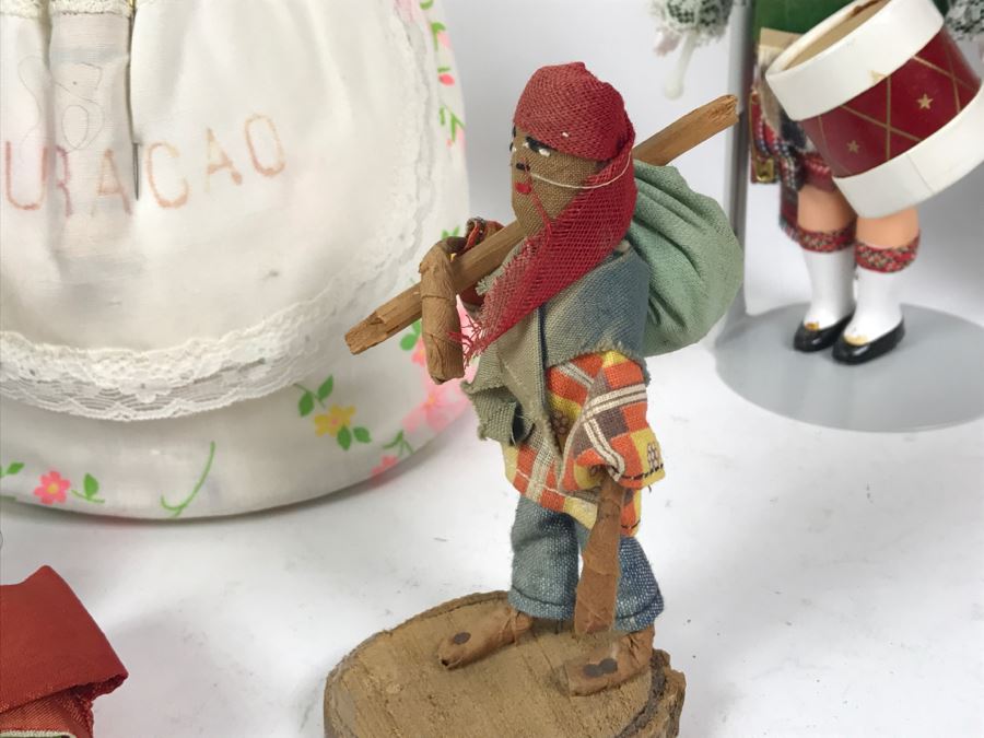 Collection Of Vintage International Dolls - See All Photos [Photo 23]