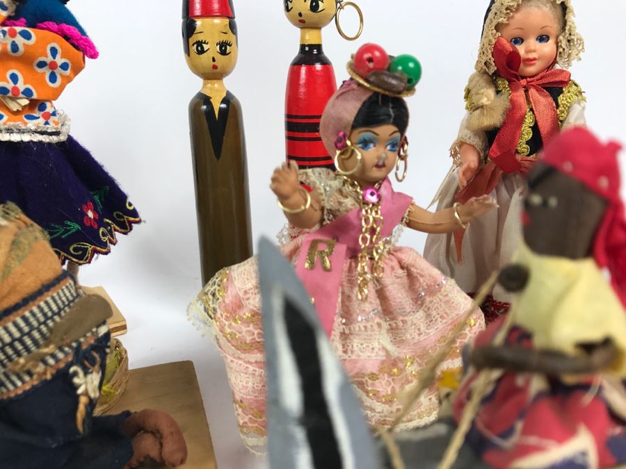 Collection Of Vintage International Dolls - See All Photos [Photo 12]