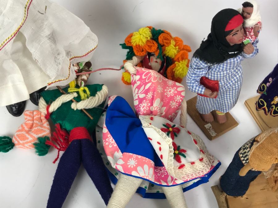 Collection Of Vintage International Dolls - See All Photos [Photo 23]