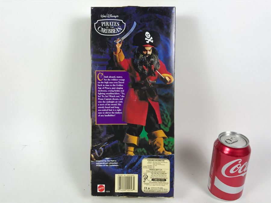 Walt Disney's Pirates Of The Caribbean Action Figure Doll Captain Mattel 10258 1993 [Photo 9]