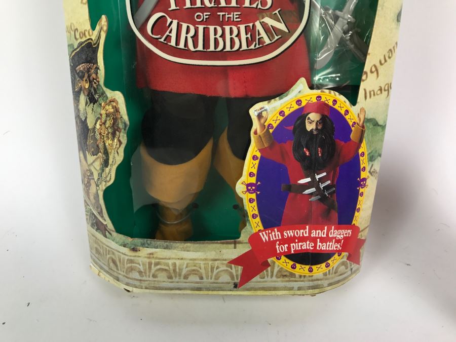 Walt Disney's Pirates Of The Caribbean Action Figure Doll Captain Mattel 10258 1993 [Photo 5]