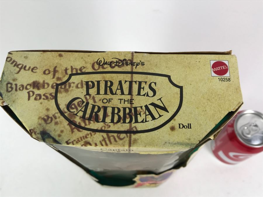 Walt Disney's Pirates Of The Caribbean Action Figure Doll Captain Mattel 10258 1993 [Photo 8]