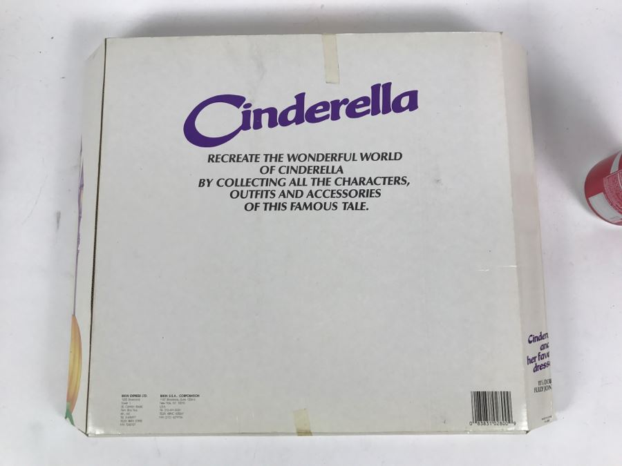 Vintage Cinderella Doll With Clothes New In Box [Photo 4]