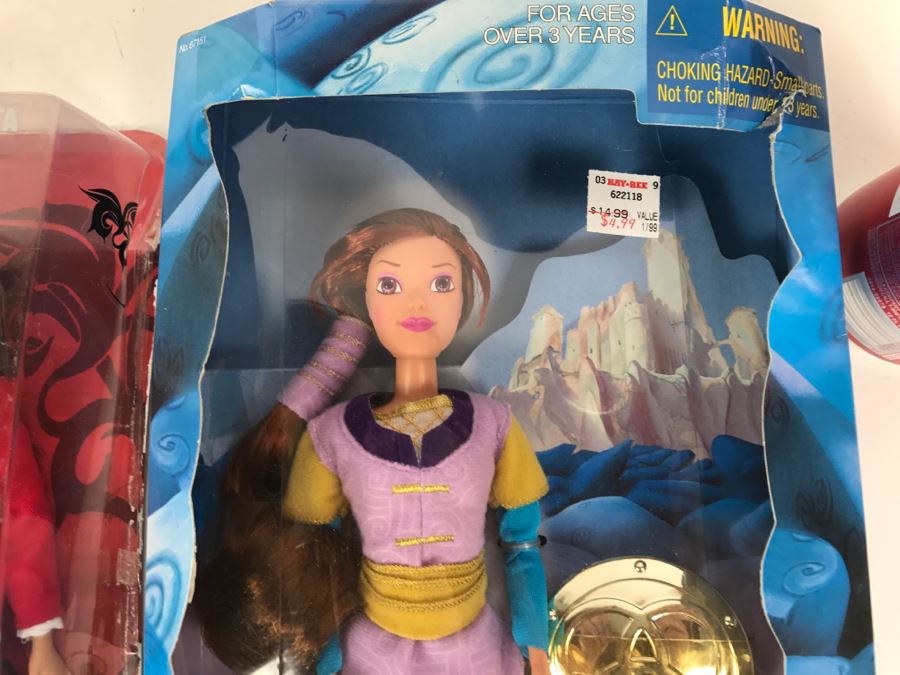 Warner Bros. Quest For Camelot Dream Seeker Kayley Doll New In Box And RBD Barbie Doll New In Box [Photo 2]