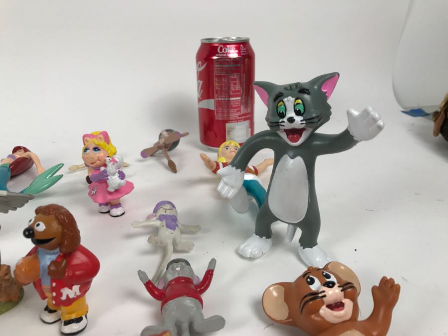 Large Collection Of Various Figurines Including Walt Disney [Photo 10]