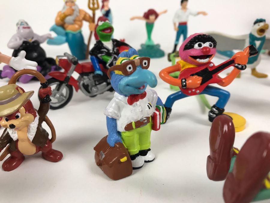 Large Collection Of Various Figurines Including Walt Disney [Photo 5]