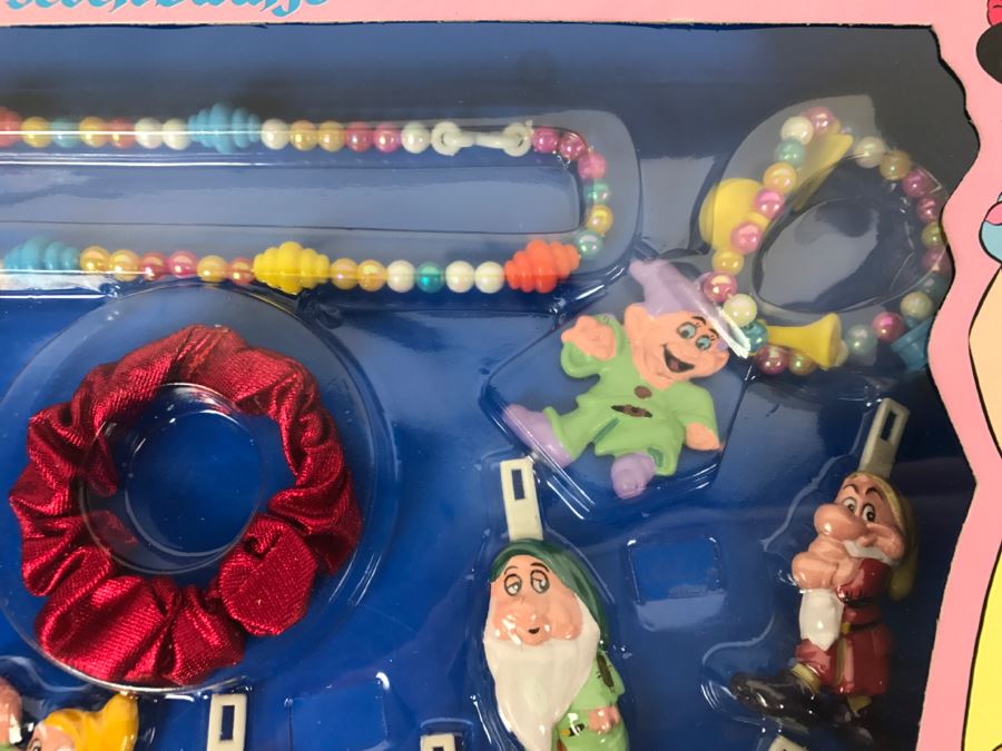 Vintage Sears Jewelry Sets New In Box Snow White And The Seven Dwarfs, Cinderella, Mickey And Friends [Photo 11]
