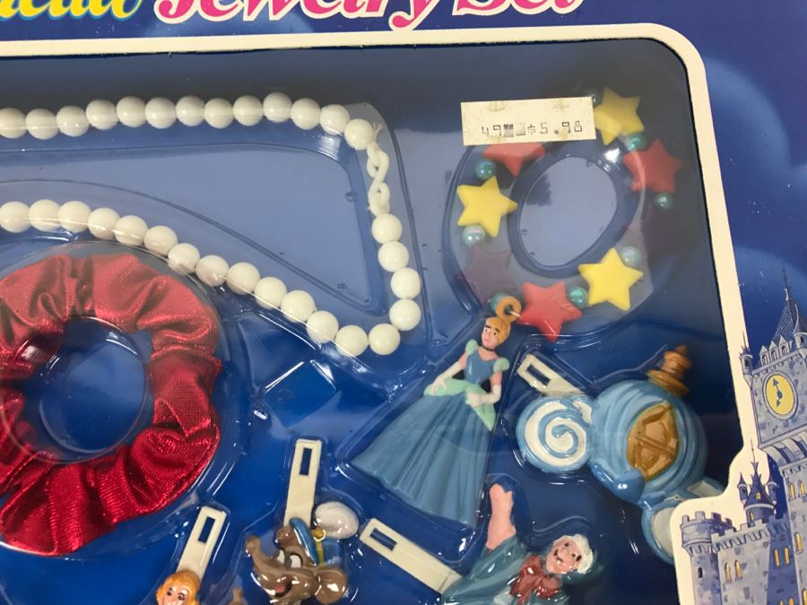 Vintage Sears Jewelry Sets New In Box Snow White And The Seven Dwarfs, Cinderella, Mickey And Friends [Photo 16]