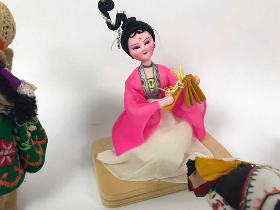Collection Of Vintage International Dolls - See All Photos [Photo 20]