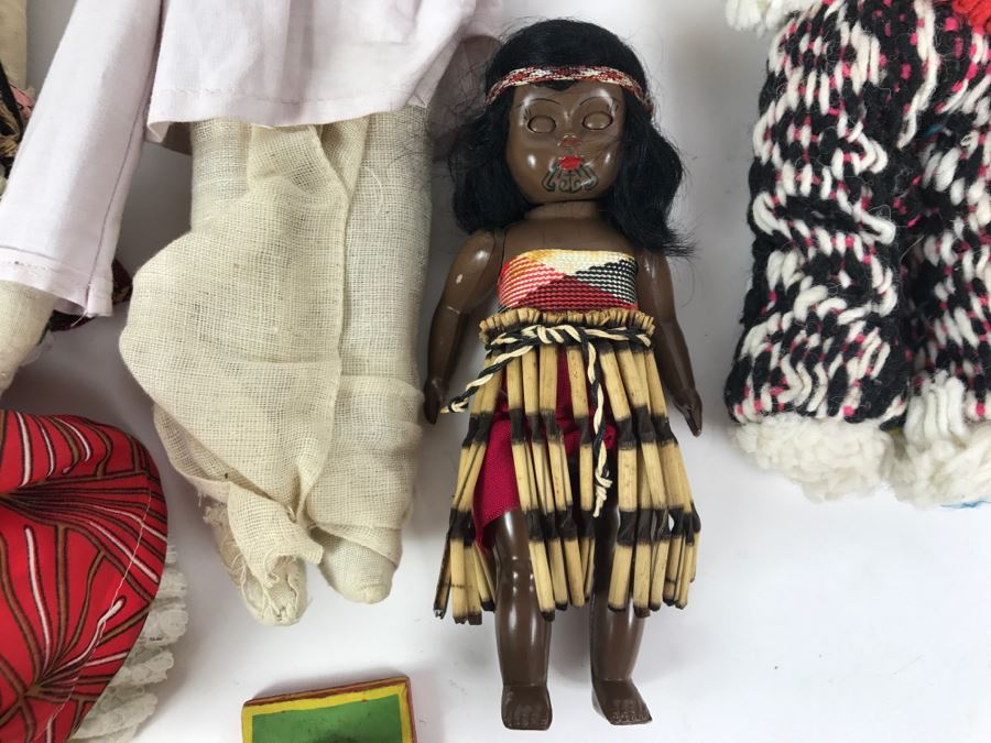 Collection Of Vintage International Dolls - See All Photos [Photo 17]