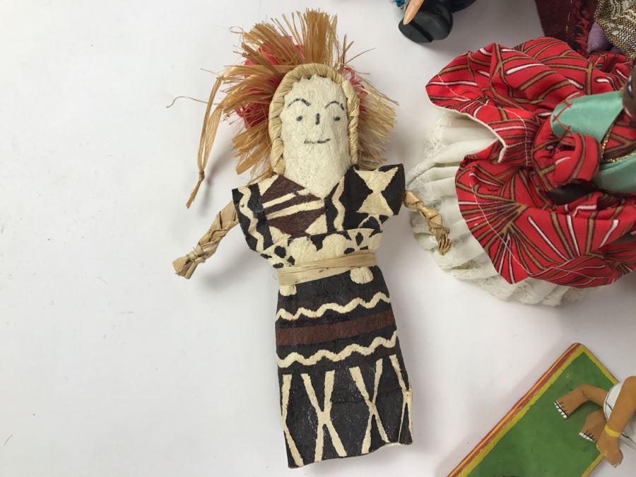 Collection Of Vintage International Dolls - See All Photos [Photo 3]