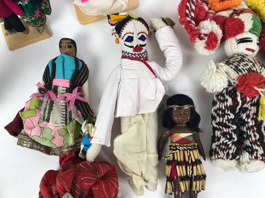 Collection Of Vintage International Dolls - See All Photos [Photo 24]