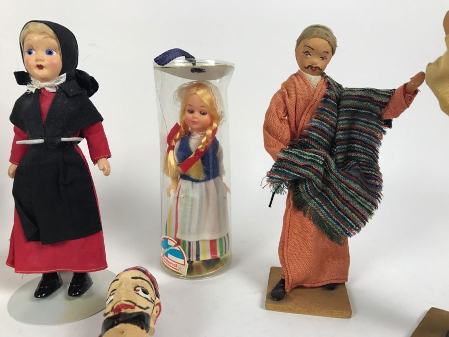 Collection Of Vintage International Dolls - See All Photos [Photo 24]