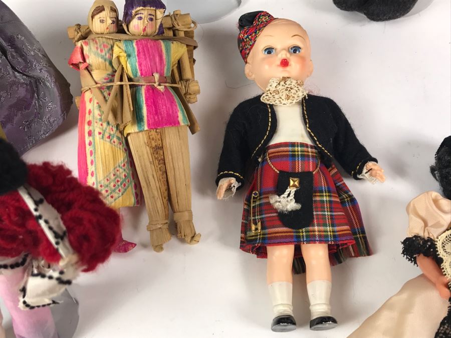 Collection Of Vintage International Dolls - See All Photos [Photo 22]
