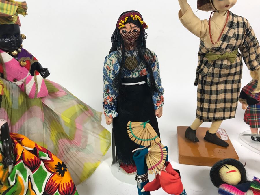Collection Of Vintage International Dolls - See All Photos [Photo 8]