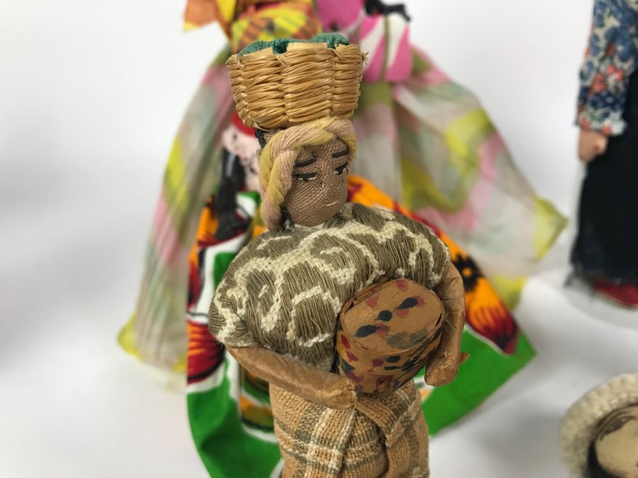 Collection Of Vintage International Dolls - See All Photos [Photo 3]