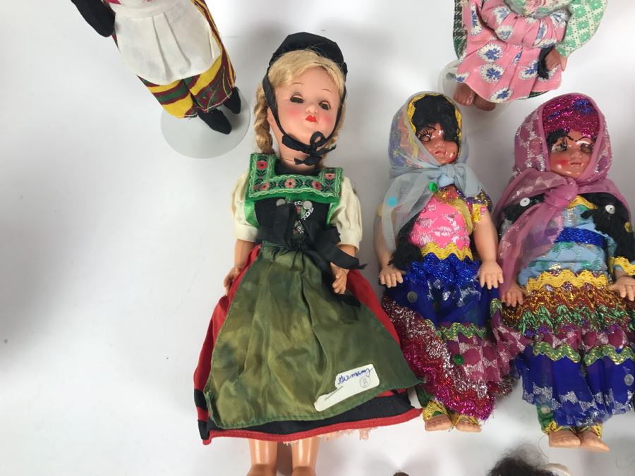 Collection Of Vintage International Dolls - See All Photos [Photo 17]