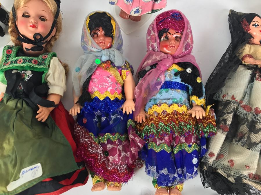 Collection Of Vintage International Dolls - See All Photos [Photo 16]