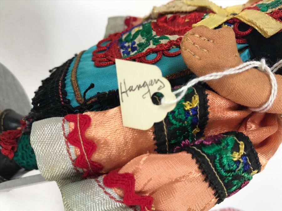 Pair Of Vintage Hungarian Dolls [Photo 10]