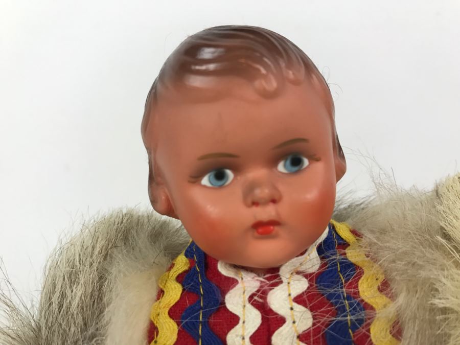 Vintage Doll With Real Fur Clothing [Photo 3]