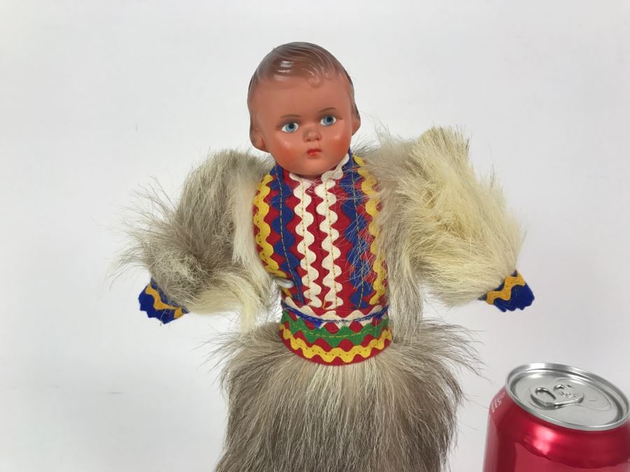 Vintage Doll With Real Fur Clothing [Photo 4]