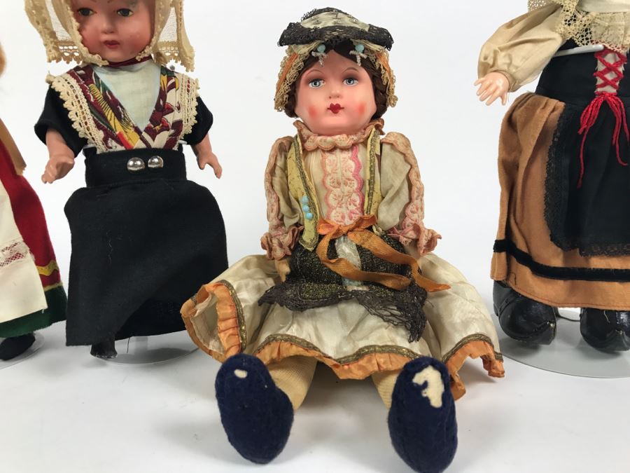 Collection Of Vintage International Dolls - See All Photos [Photo 2]