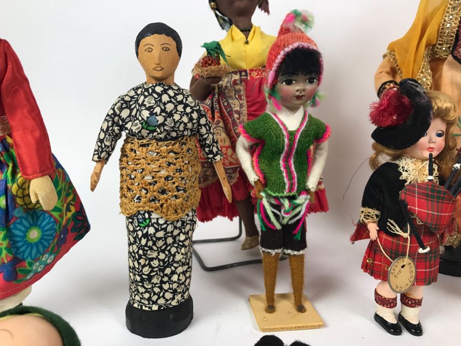 Collection Of Vintage International Dolls - See All Photos [Photo 18]