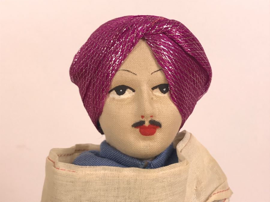 Collection Of Vintage International Dolls - See All Photos [Photo 25]