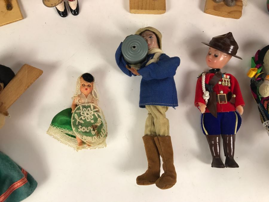 Collection Of Vintage International Dolls - See All Photos [Photo 10]