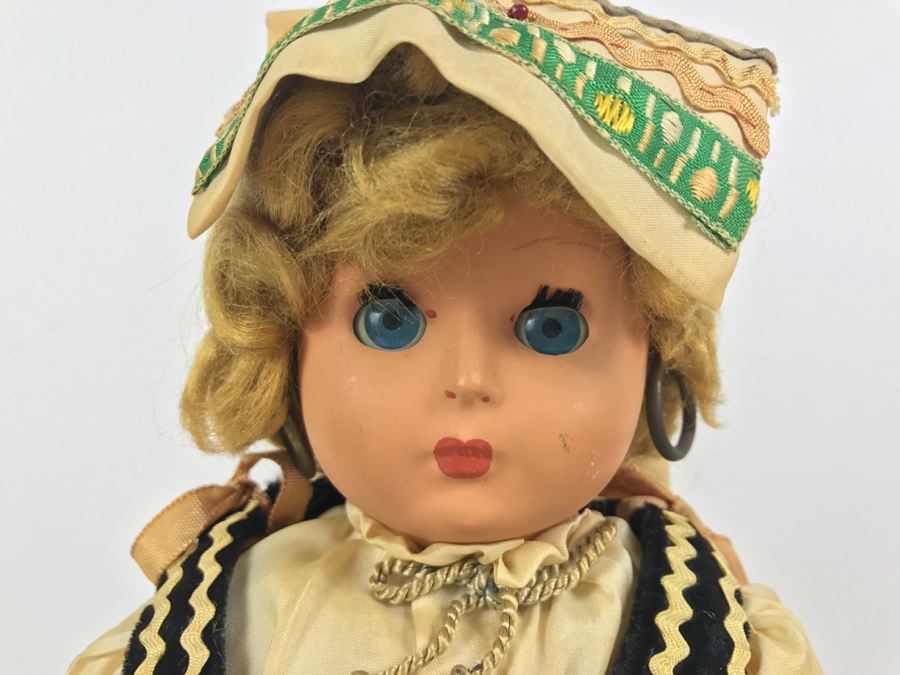 Vintage International Doll [Photo 2]