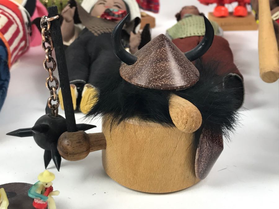 Collection Of Vintage International Dolls - See All Photos [Photo 4]