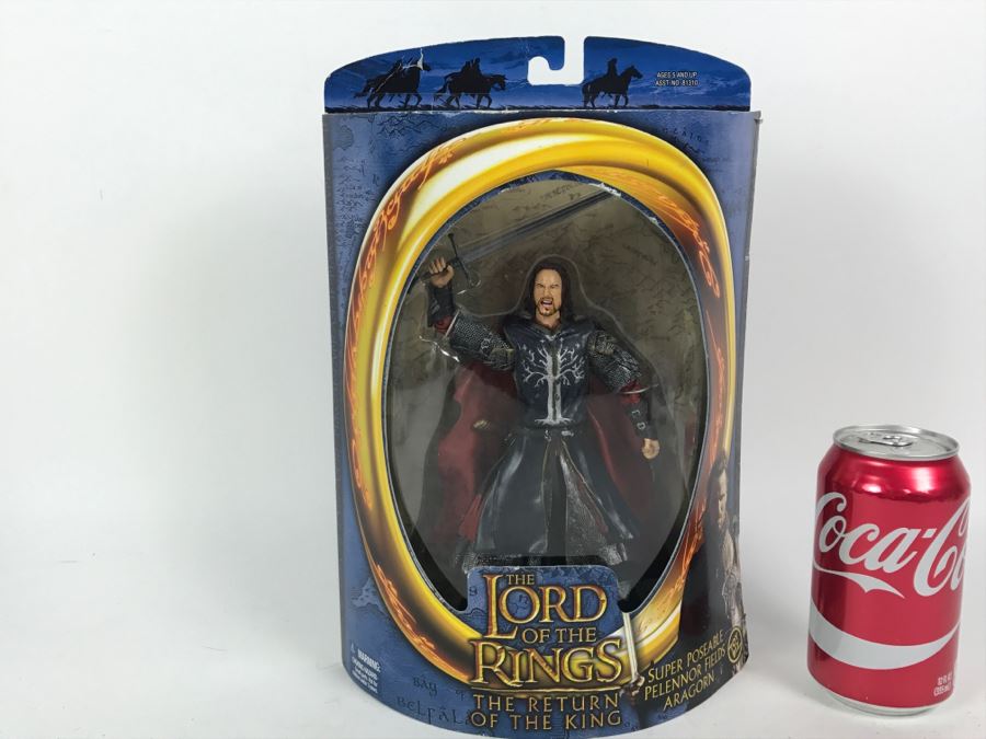 Toy Biz The Lord Of The Rings The Return Of The King Super Poseable Pelennor Fields Aragorn Action Figure New In Box 2003 [Photo 1]