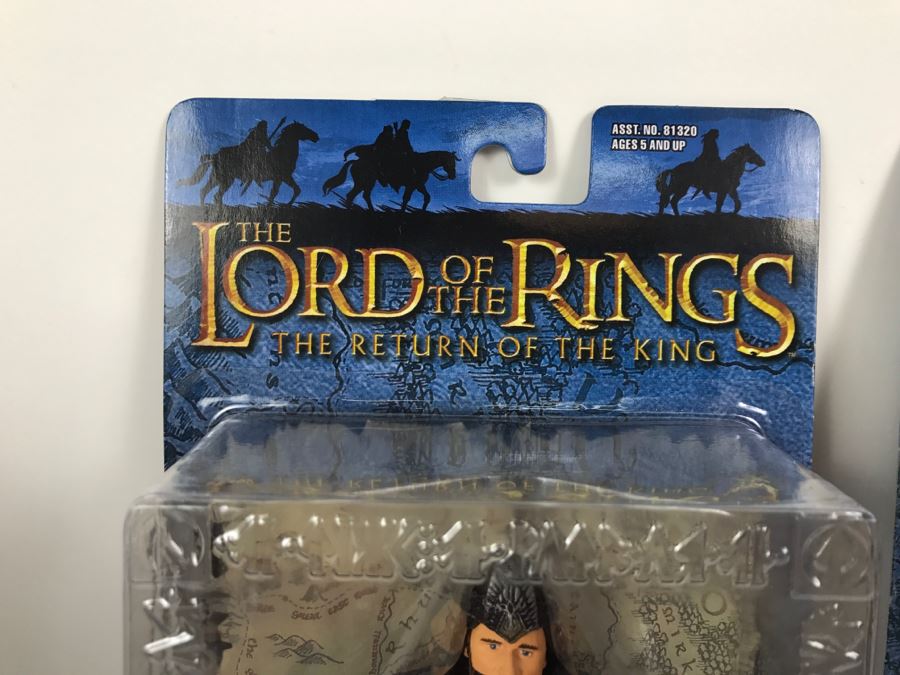 Pair Of Toy Biz The Lord Of The Rings The Return Of The King Aragorn King Of Gondor With Anduril Sword Action Figure New In Box 2003 [Photo 2]