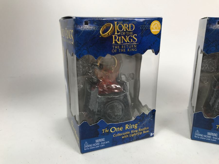 Pair Of Toy Biz The Lord Of The Rings The Return Of The King The One Ring Action Figure New In Box 2003 [Photo 4]