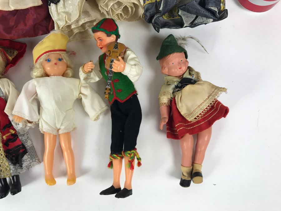 Collection Of Vintage International Dolls - See All Photos [Photo 8]