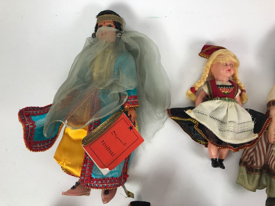 Collection Of Vintage International Dolls - See All Photos [Photo 6]