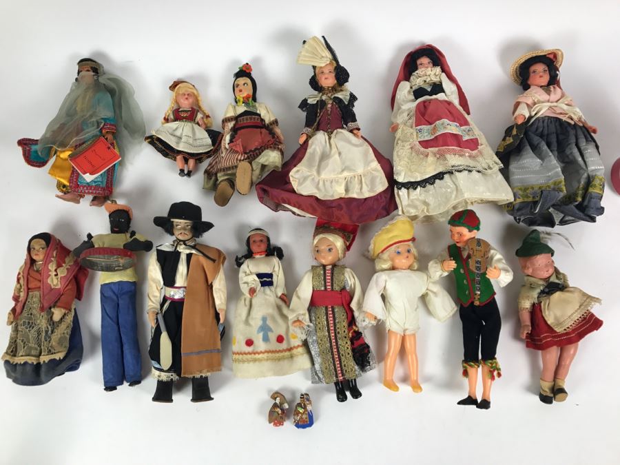 Collection Of Vintage International Dolls - See All Photos [Photo 1]