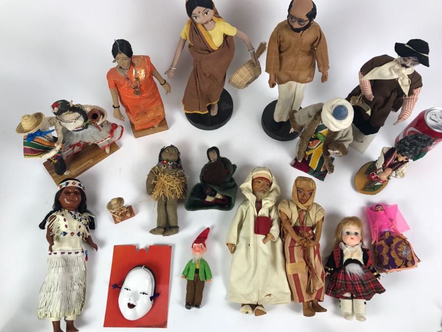 Collection Of Vintage International Dolls - See All Photos [Photo 7]