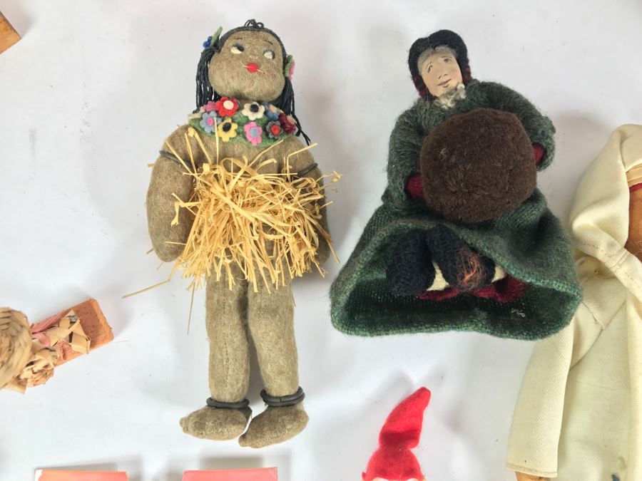 Collection Of Vintage International Dolls - See All Photos [Photo 12]