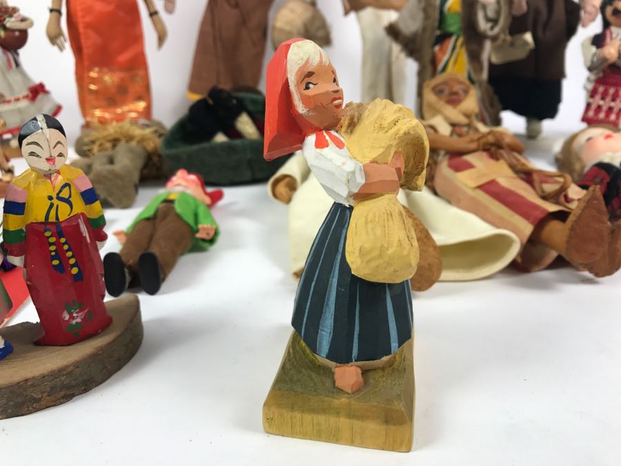 Collection Of Vintage International Dolls - See All Photos [Photo 5]