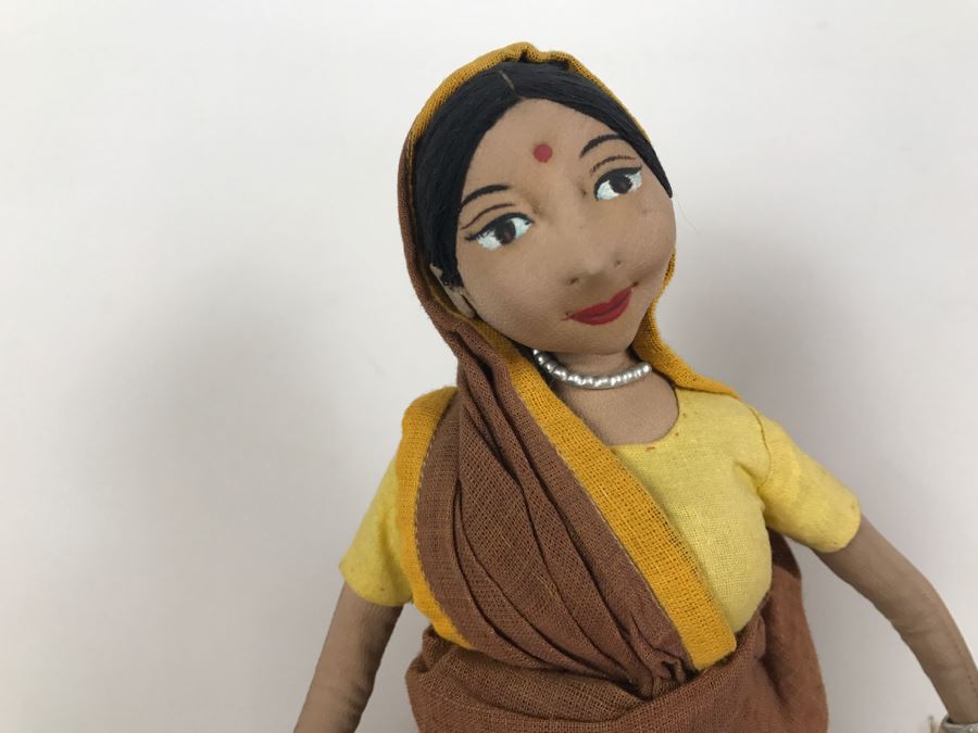 Collection Of Vintage International Dolls - See All Photos [Photo 27]